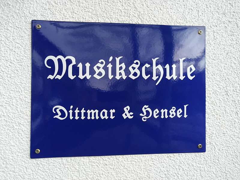 Musikschule Schild
